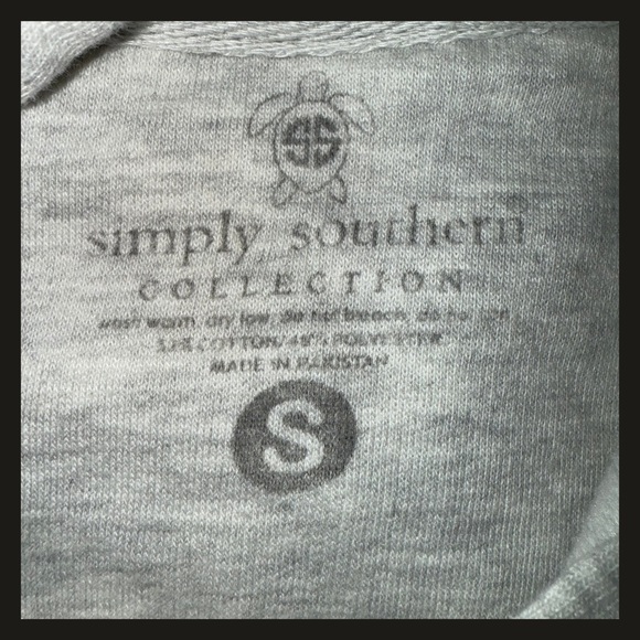 Simply Southern Hoodie Small Peace Love Mountains Jeep Dog Graphic Pullover Gray - Picture 8 of 10